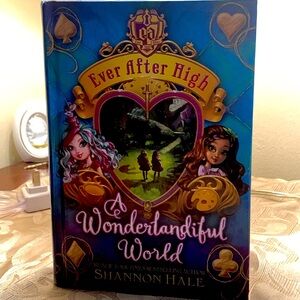 Ever after high A WONDERLANDIFUL WORLD